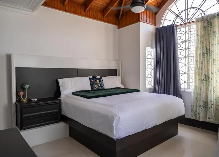 Awaii Jamaica Apartment